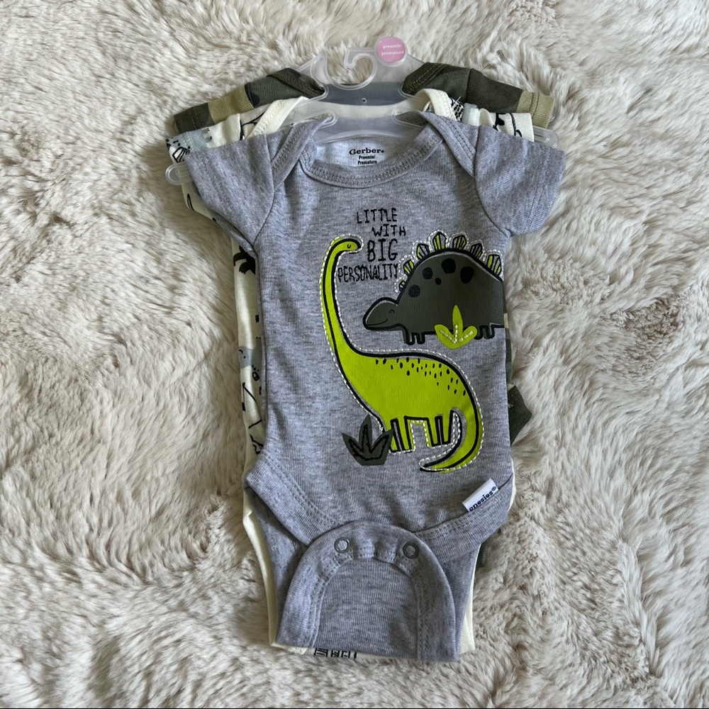 New without tags premie bodysuit three pack dinosaurs and camo
